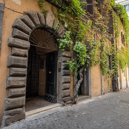 Lovely Flat In The Heart Of Trastevere-3